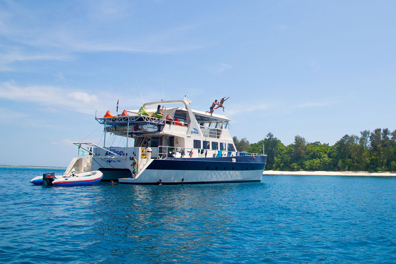 pulse-surf-charters-pulse-02